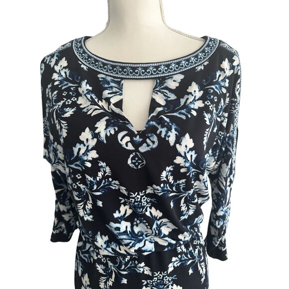 WHITE HOUSE BLACK MARKET WHBM Navy Blue White Floral Dress Size XS - Picture 2 of 6
